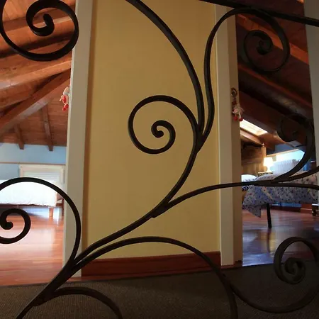 Rosanna Apartment *
