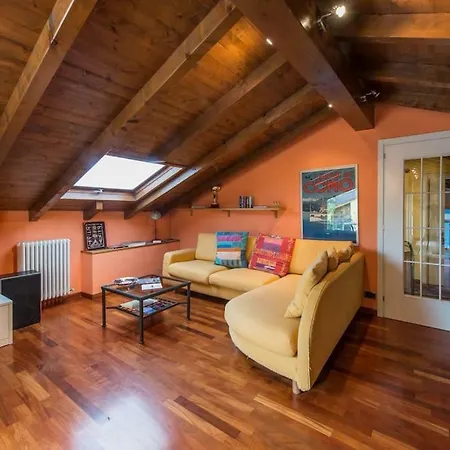 Rosanna Apartment Lezzeno